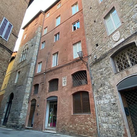Amirooms Affittacamere Siena Bagian luar foto