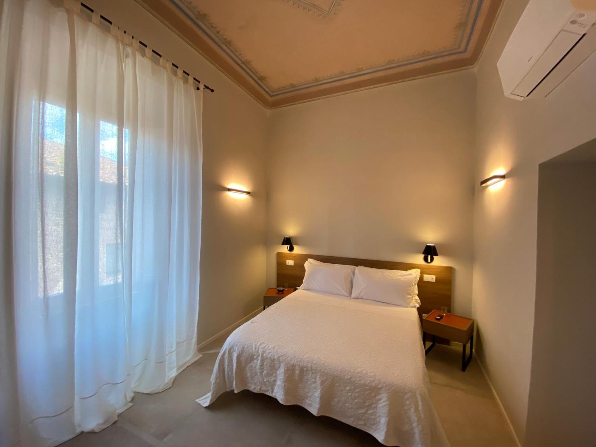 Amirooms Affittacamere Siena Bagian luar foto
