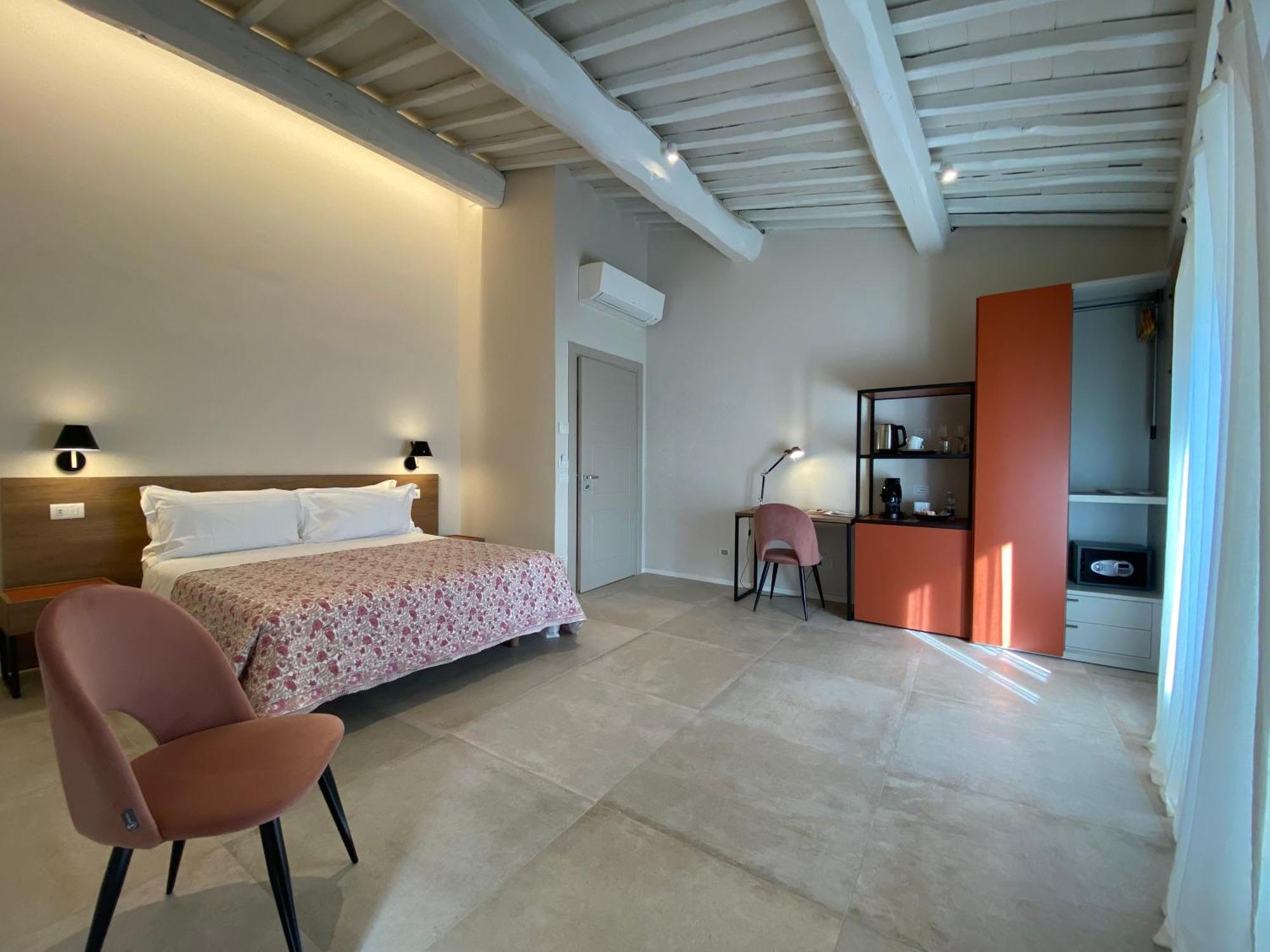 Amirooms Affittacamere Siena Bagian luar foto